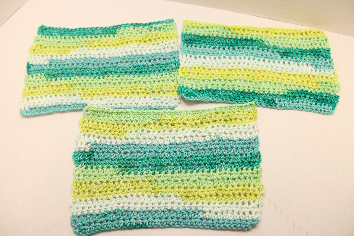set of 3 green multi colored cotton dishcloths